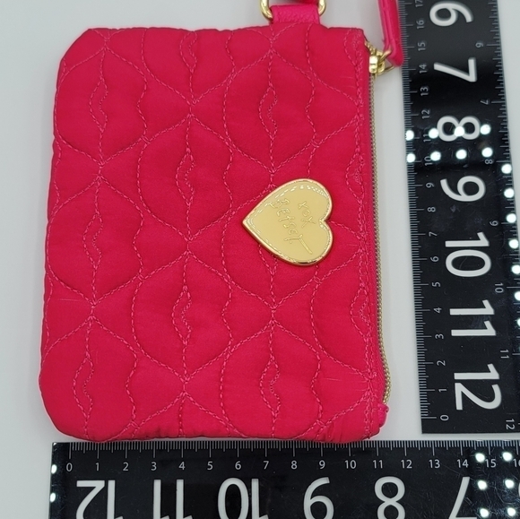 Betsey Johnson Barbie Pink Quilted Lip Wristlet NEW #671 - Picture 11 of 16